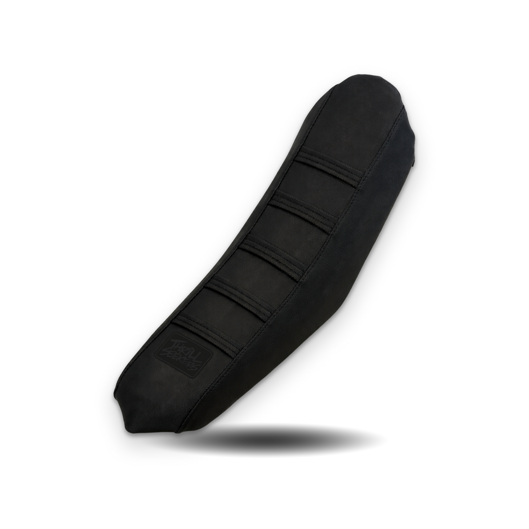 Tuttio Soleil 01 Thrill Seekers seat cover all black with black logo